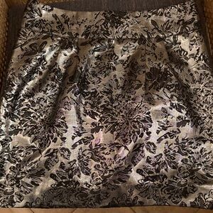 Urban Outfitters Black‎ and Silver Floral Skirt size small/8